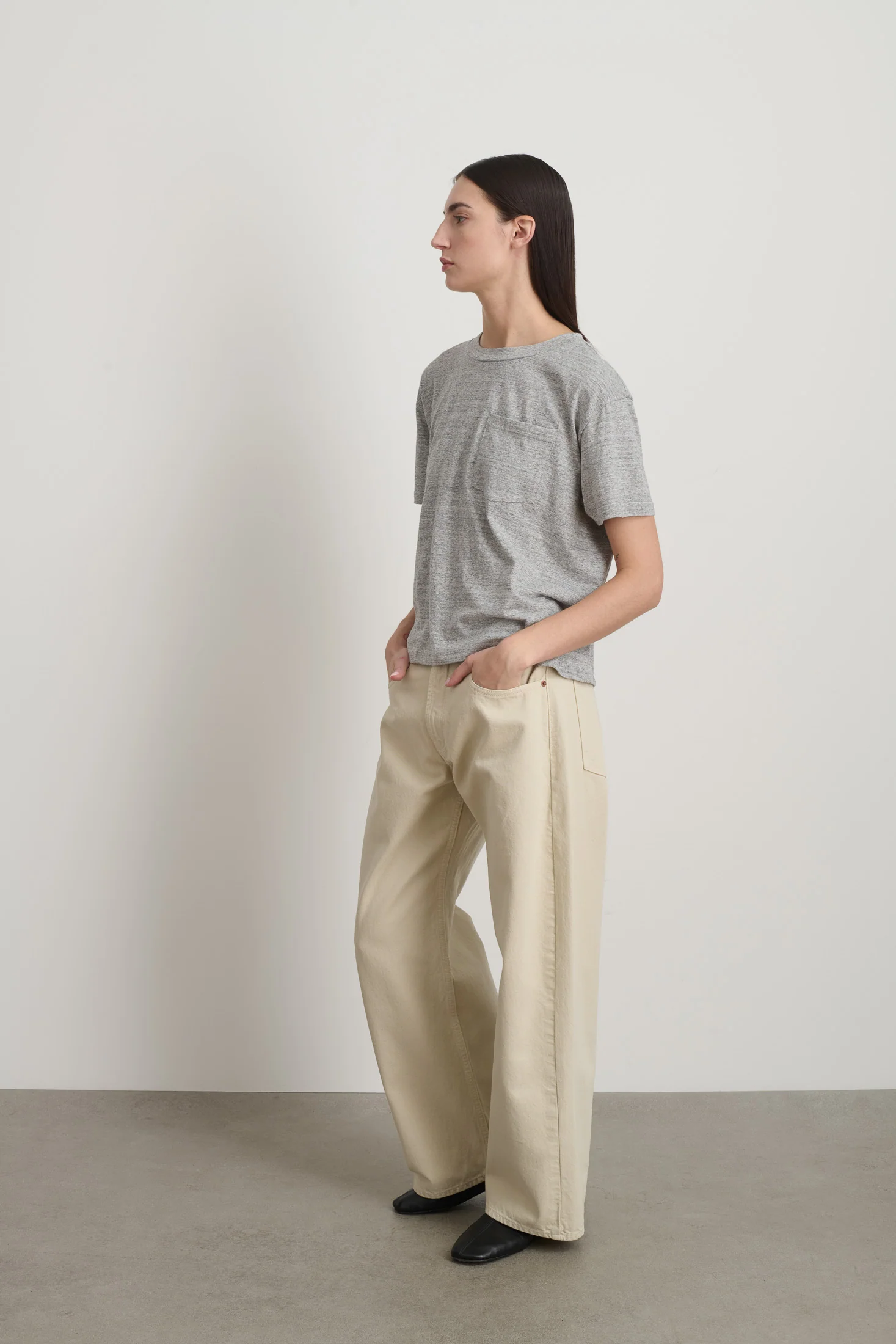 Atlas Pocket Tee Heather Grey - Image 4
