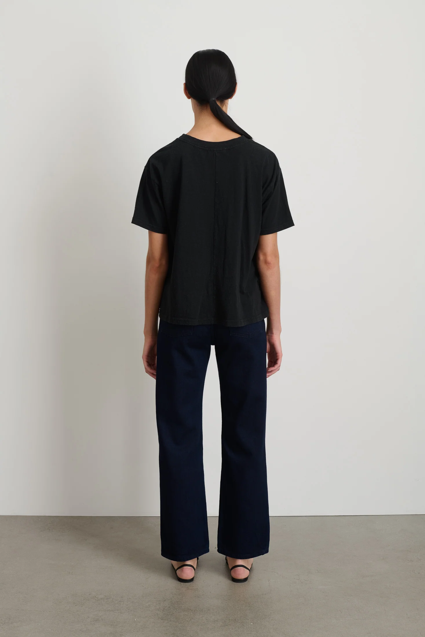 Atlas Tee Black - Image 5