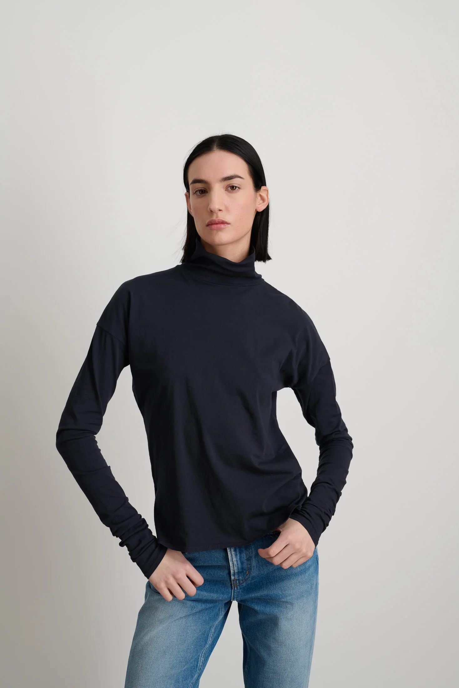 B Sides Turtleneck Marine - Image 4