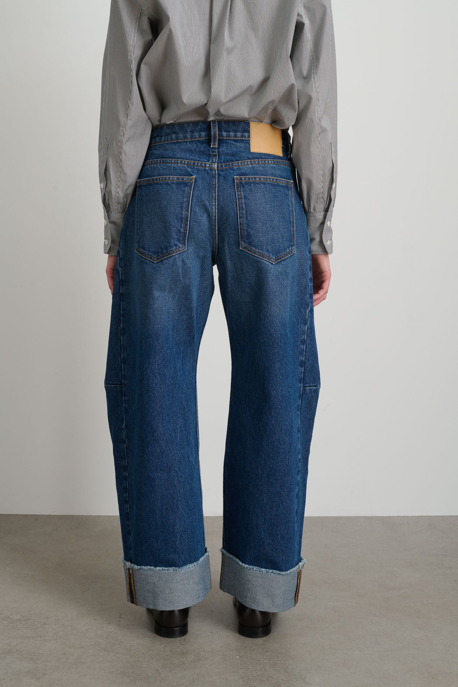 Relaxed Cuffed Lasso Jean Cate Wash - Image 5