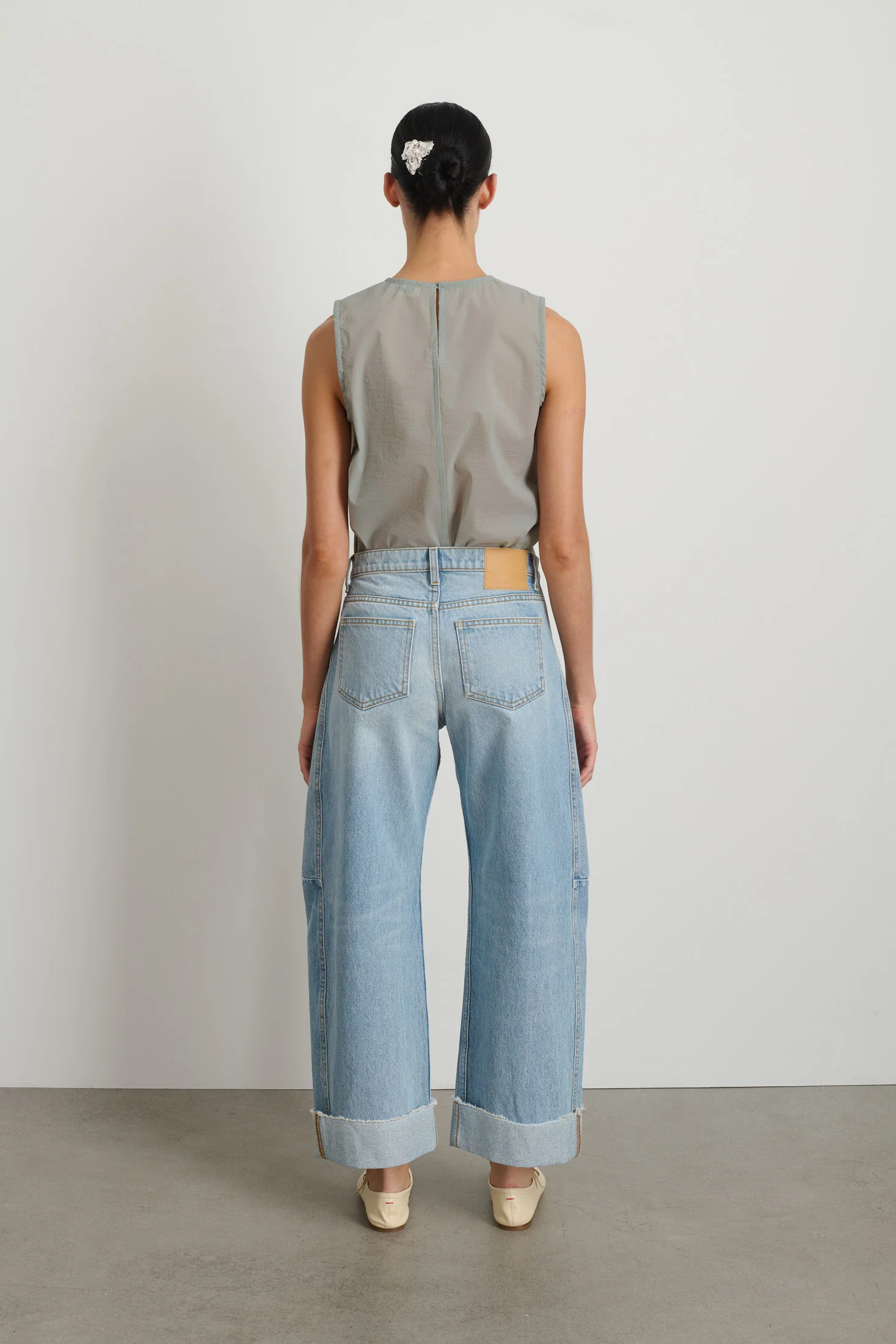 Relaxed Cuffed Lasso Jean Jac Wash - Image 3