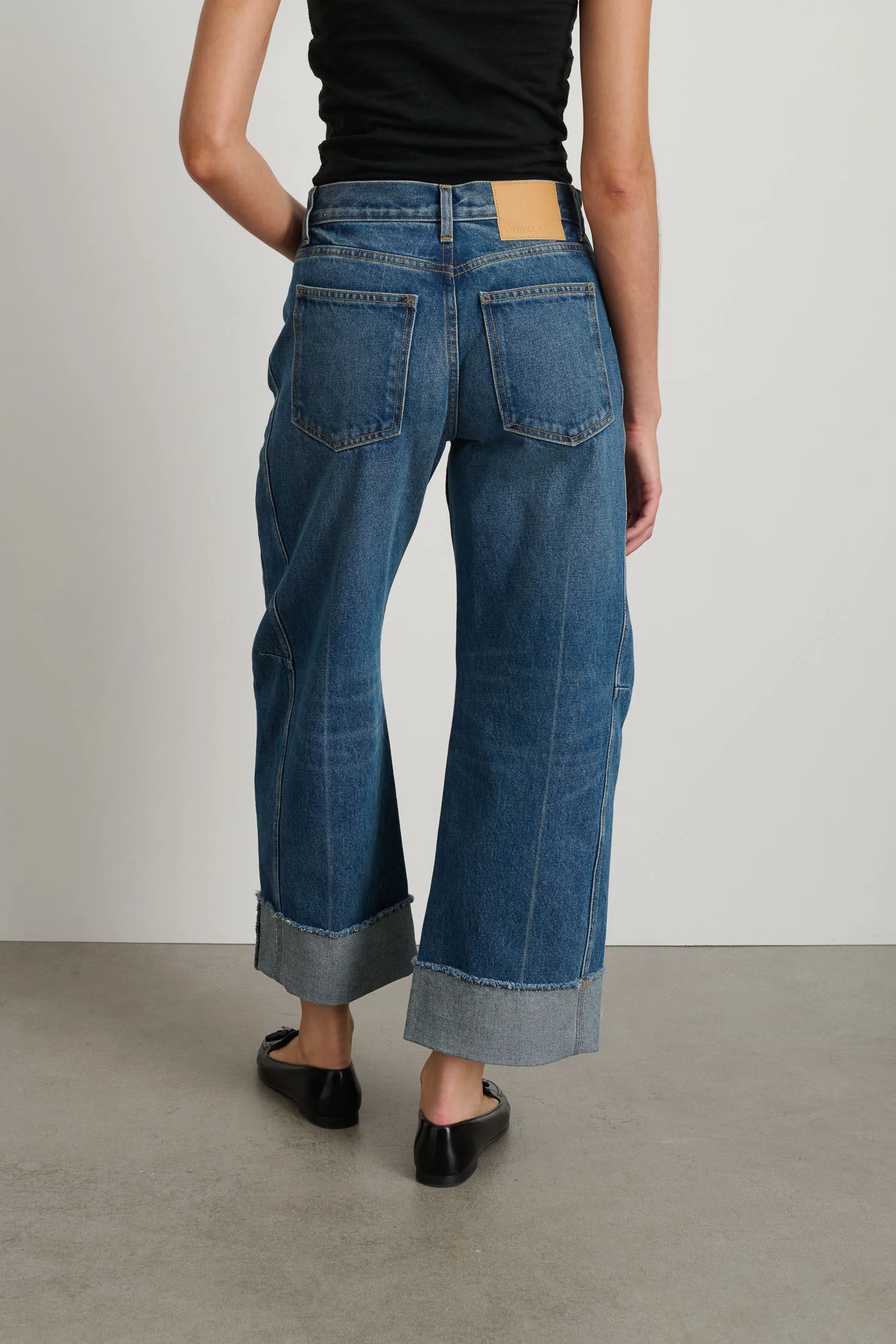 Relaxed Cuffed Lasso Jean Vista Blue - Image 5
