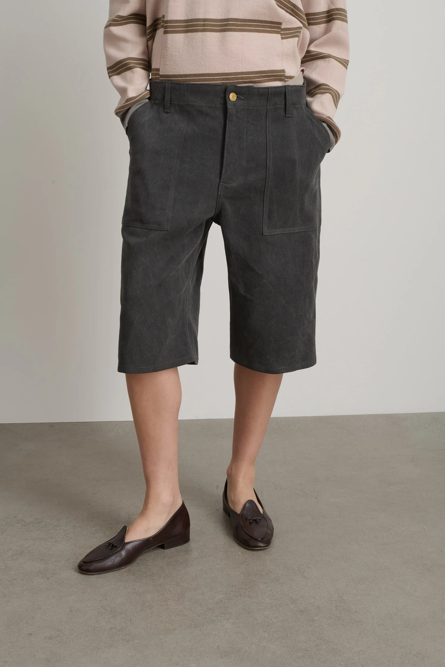 Roma Short Washed Black - Image 5